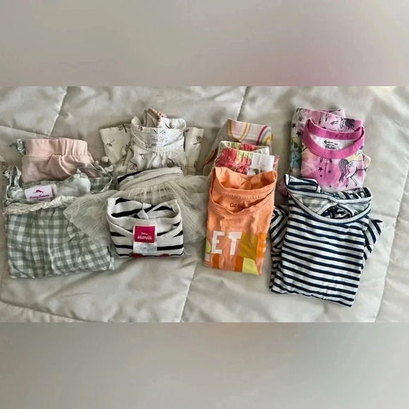 Toddler Girl 3T Bundle/Lot, - Picture 1 of 10